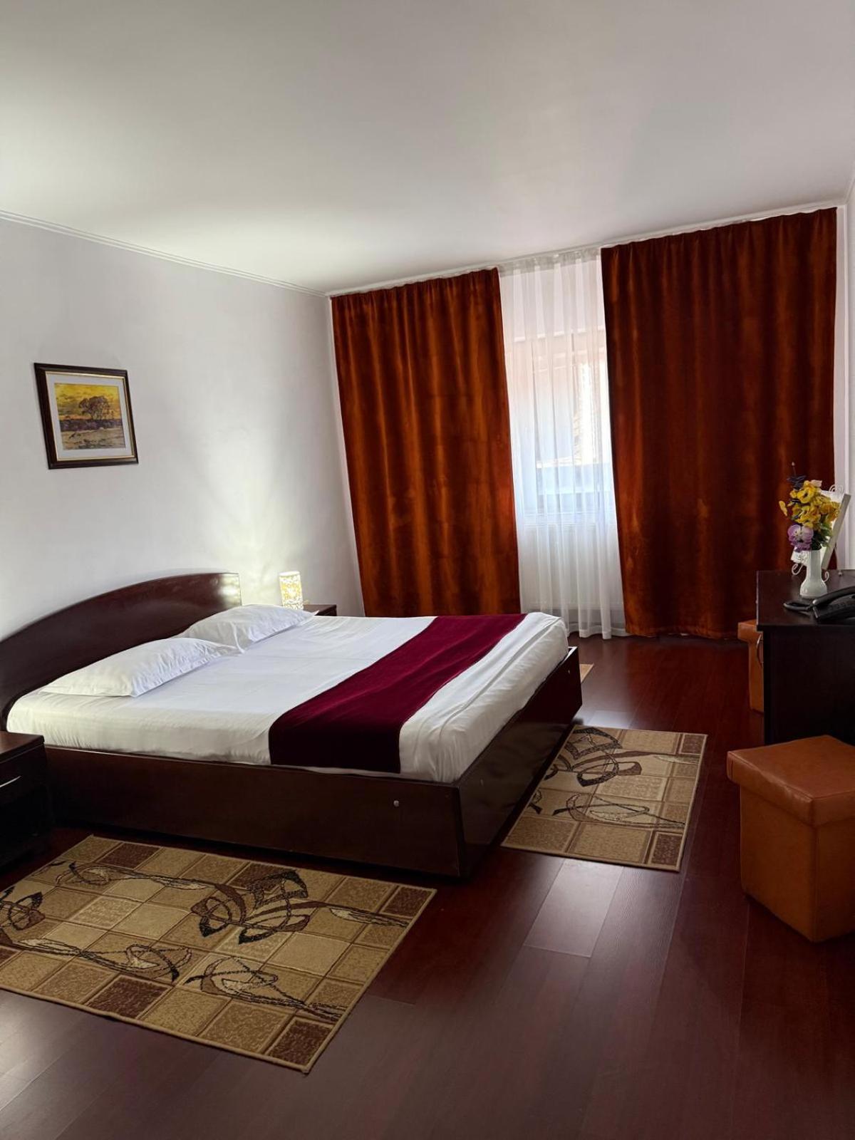 Ciric Hotel